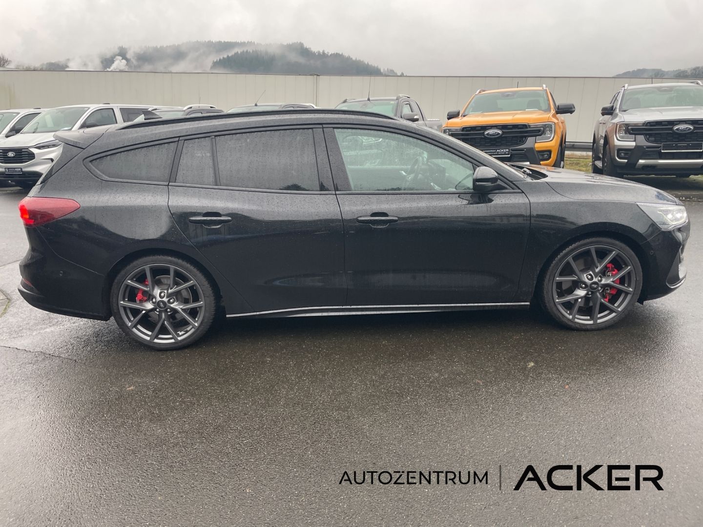 Ford Focus ST X Turnier  2.3 AT. Pano/aAHK/ACC -34%*