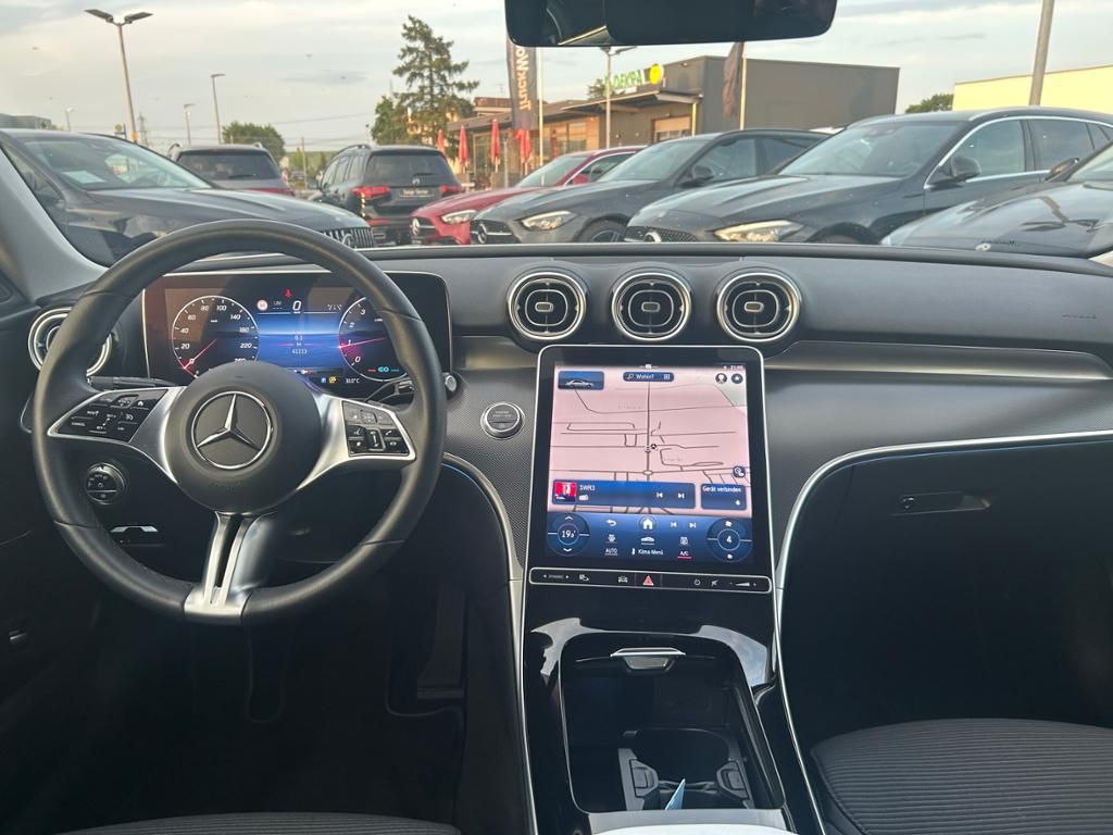 Mercedes-Benz C 200 4M - Samsaru's Car Outlet