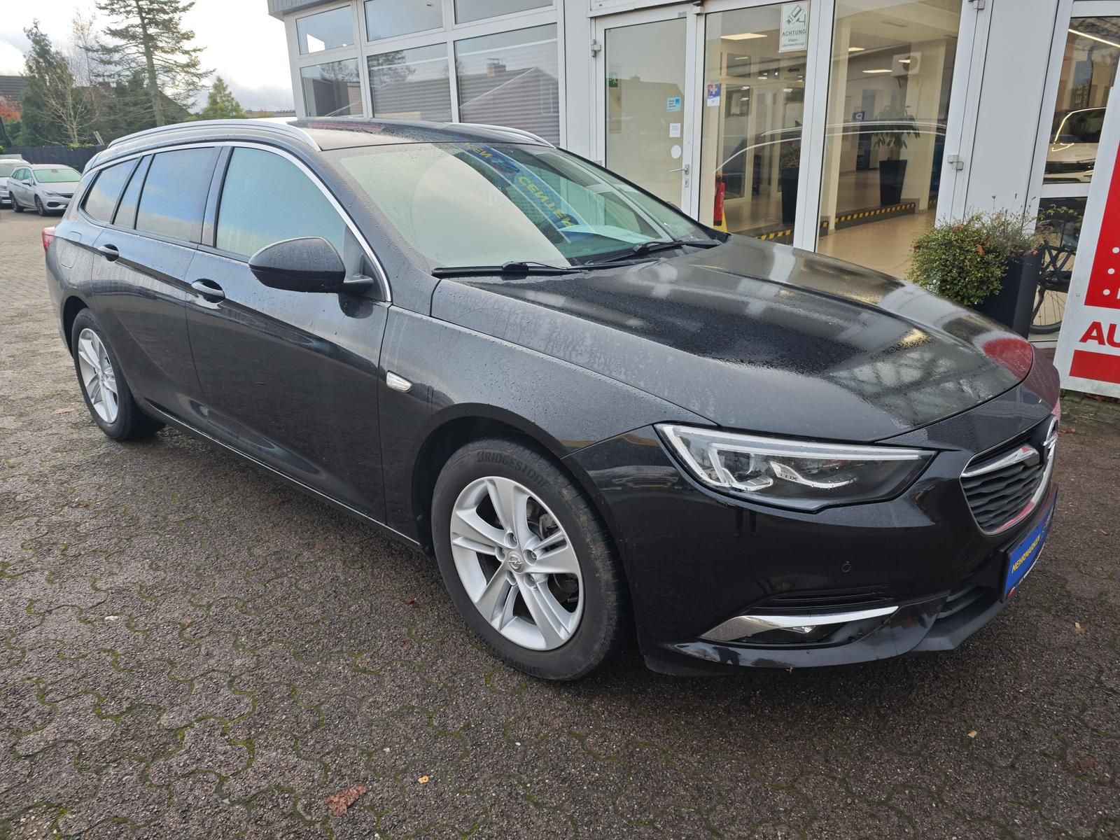 Opel Insignia 1.6 CDTI Innovation - Samsaru's Car Outlet