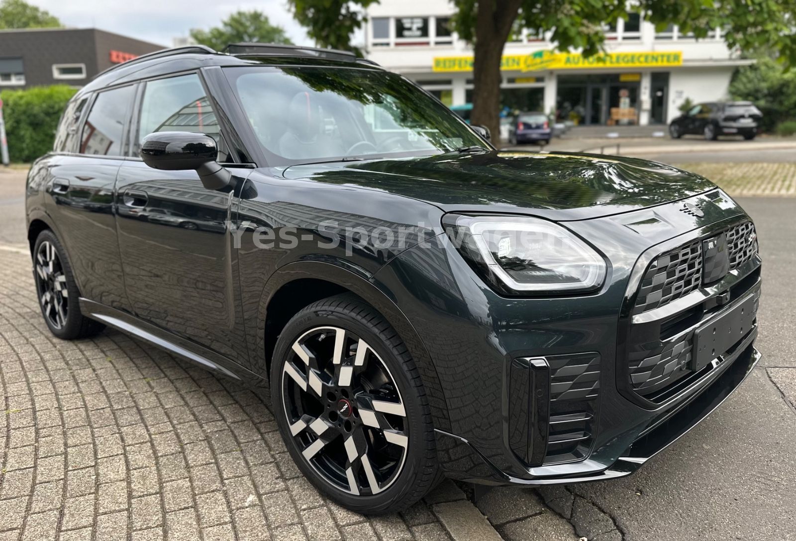 MINI Cooper D Countryman JCW - Samsaru's Car Outlet