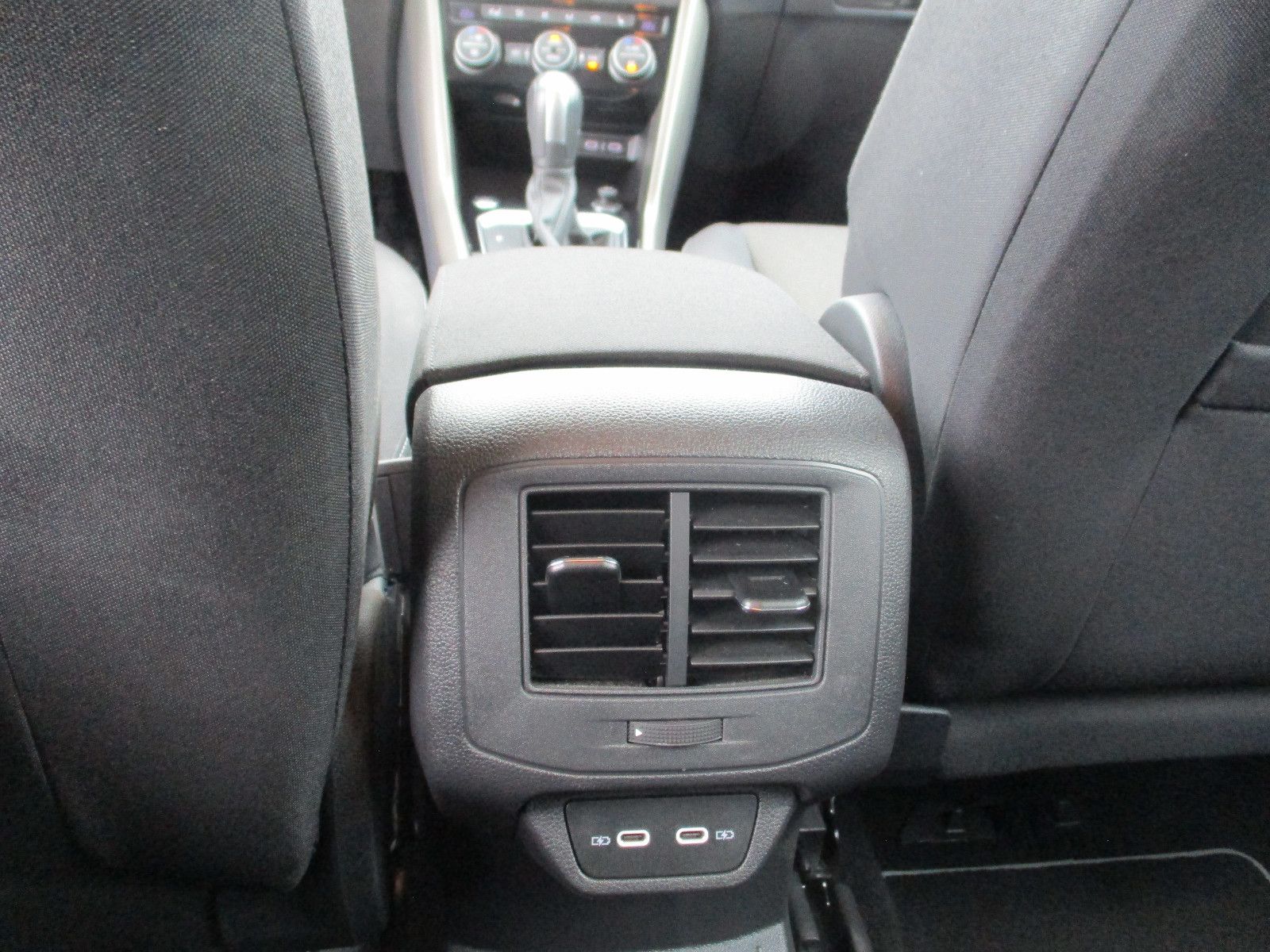 Volkswagen T-Roc Style DSG - Samsaru's Car Outlet