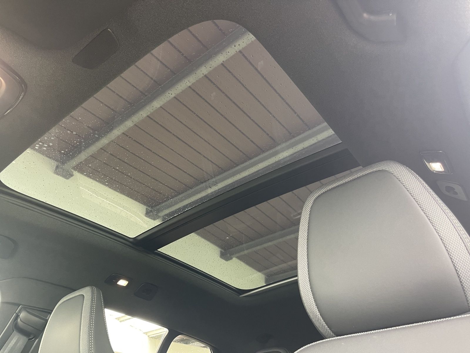 Volvo XC40 Twin Electric Ultimate AHK