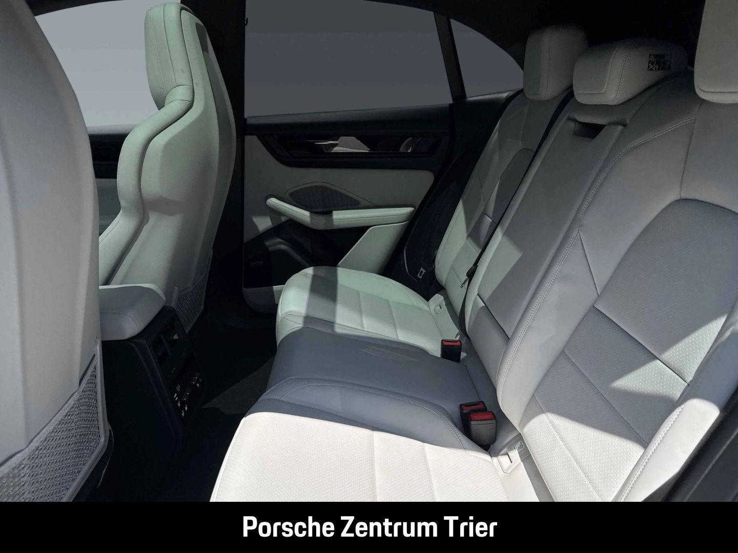 Porsche Macan 4S LED-Matrix Surround-View InnoDrive