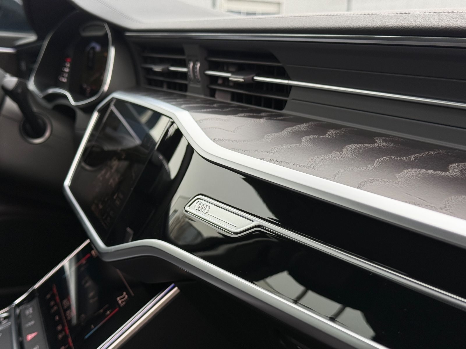 Audi A6 40 TDI DESIGN - Samsaru's Car Outlet