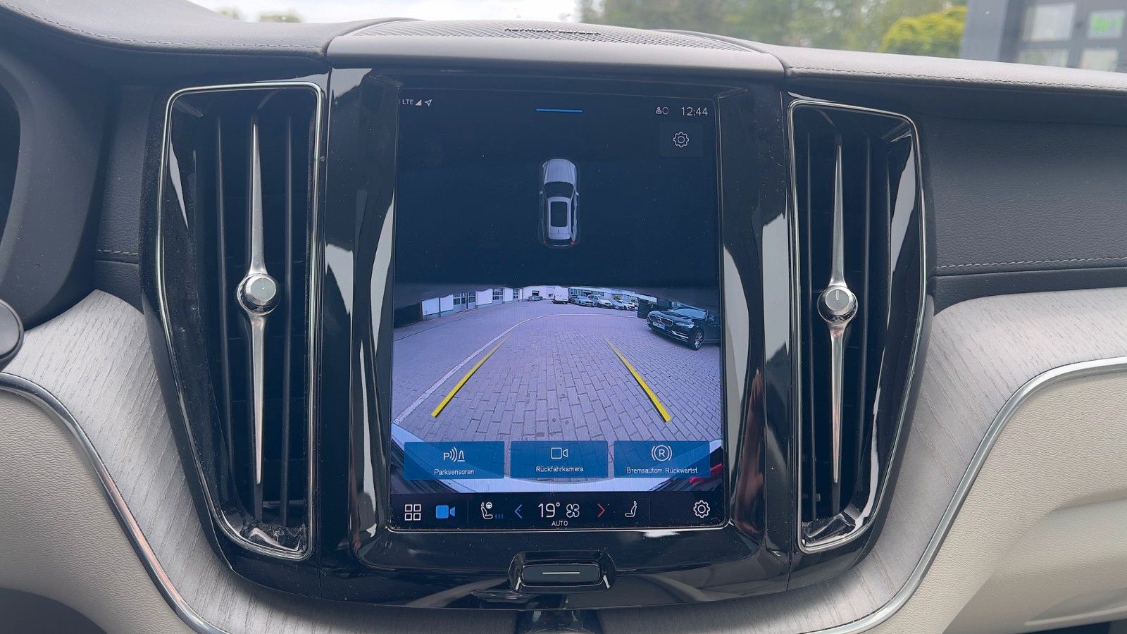 Volvo XC60 B5 D Ultimate Bright AWD*AHK*STHZG*Massage*