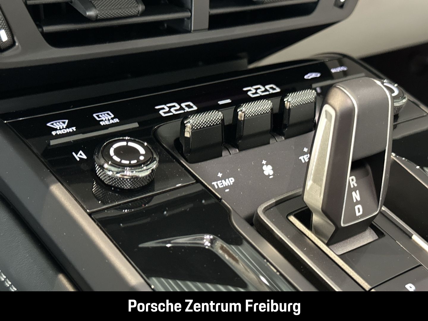 Porsche 992 911 Targa 4 GTS Burmester Sportabgasanlage