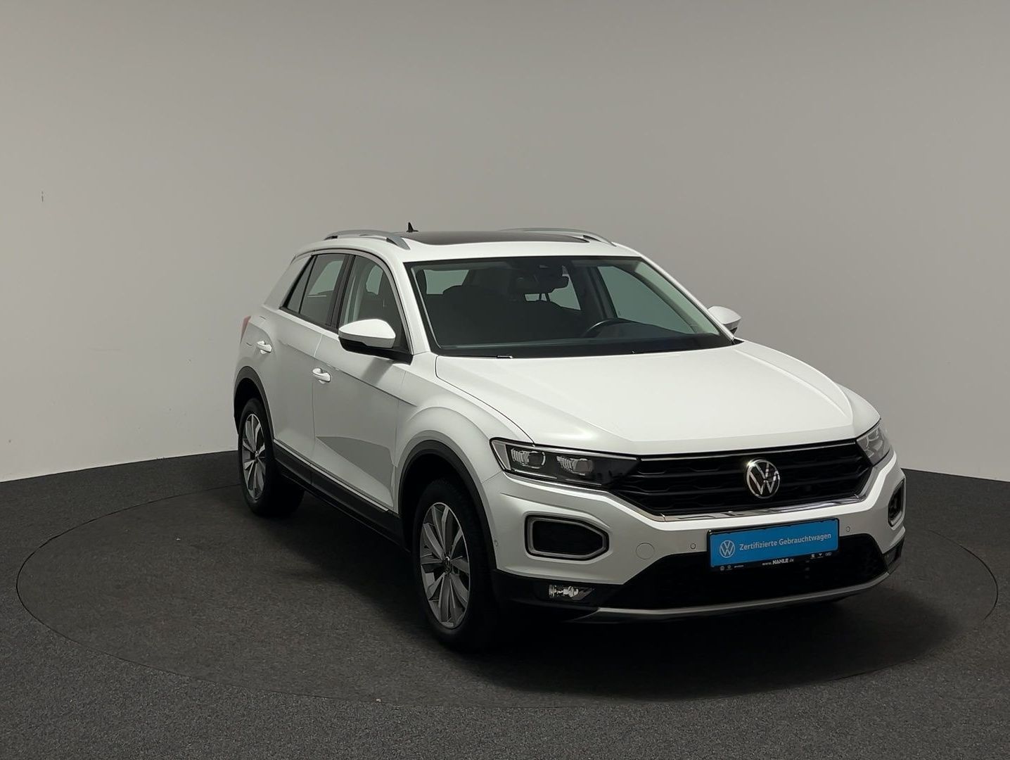 Volkswagen T-Roc Style 1.5TSI DSG - Samsaru's Car Outlet