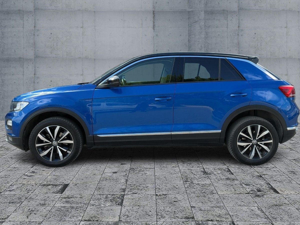 Volkswagen T-Roc 1.5 TSI STYLE - Samsaru's Car Outlet