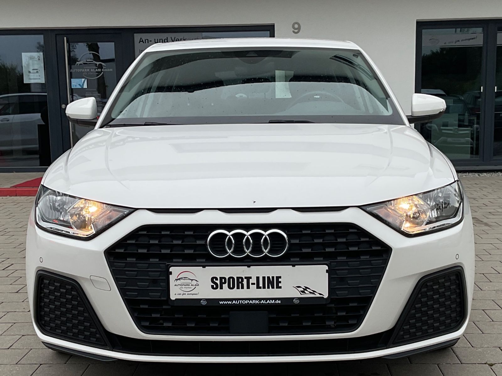 Audi A1 SB 25 TFSI basis S-Tronic - Samsaru's Car Outlet