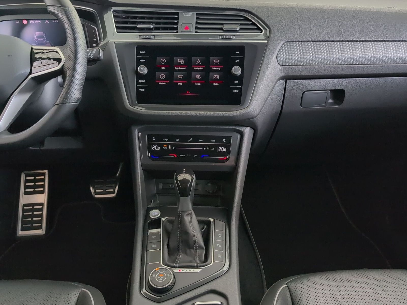 Volkswagen Tiguan Allspace R-LINE AHK-schw LEDER 20" 360°