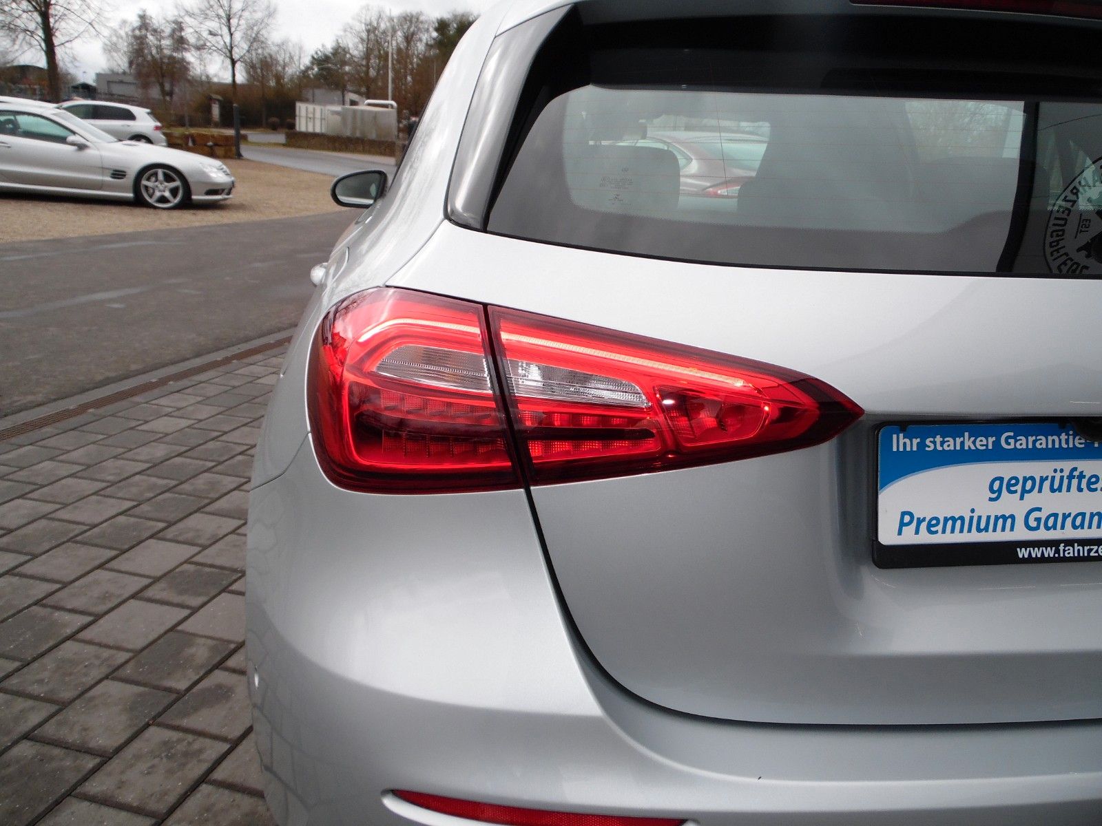 Mercedes-Benz A 200 - Samsaru's Car Outlet