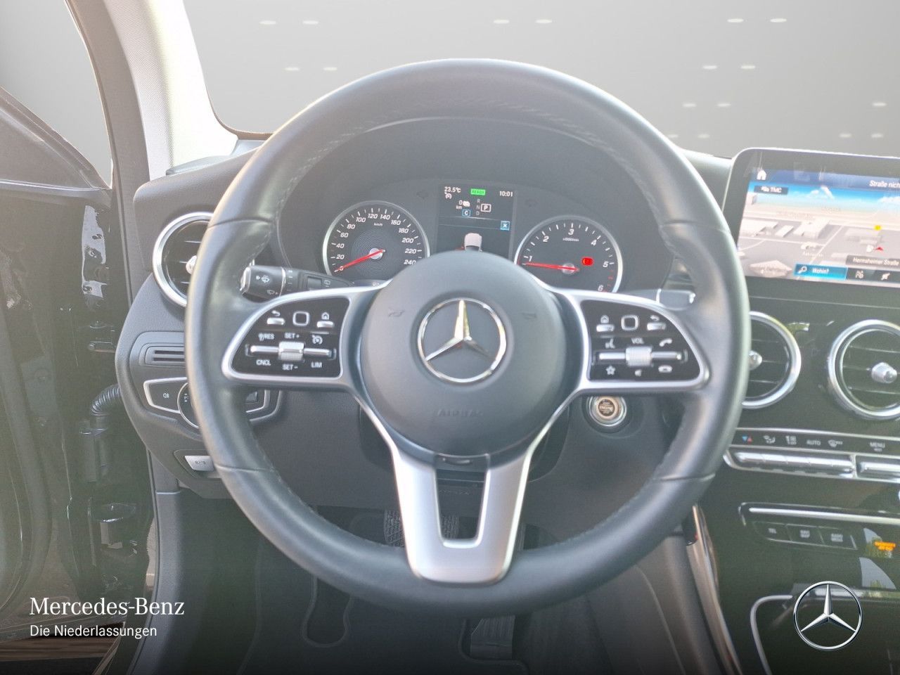 Mercedes-Benz GLC 300 de 4M - Samsaru's Car Outlet
