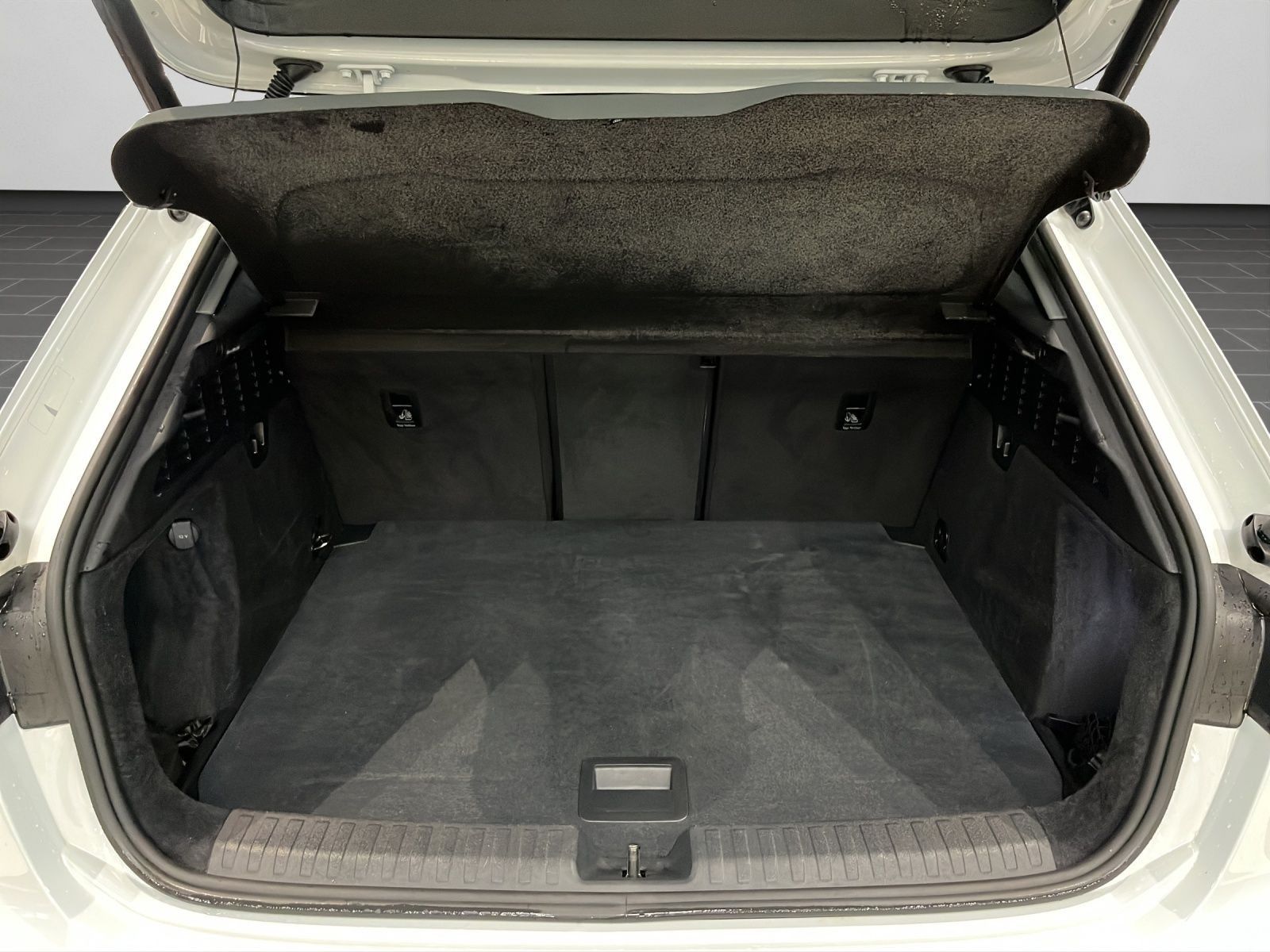 Audi A3 Sportback advanced 40 TFSI e 150(204) kW(PS)