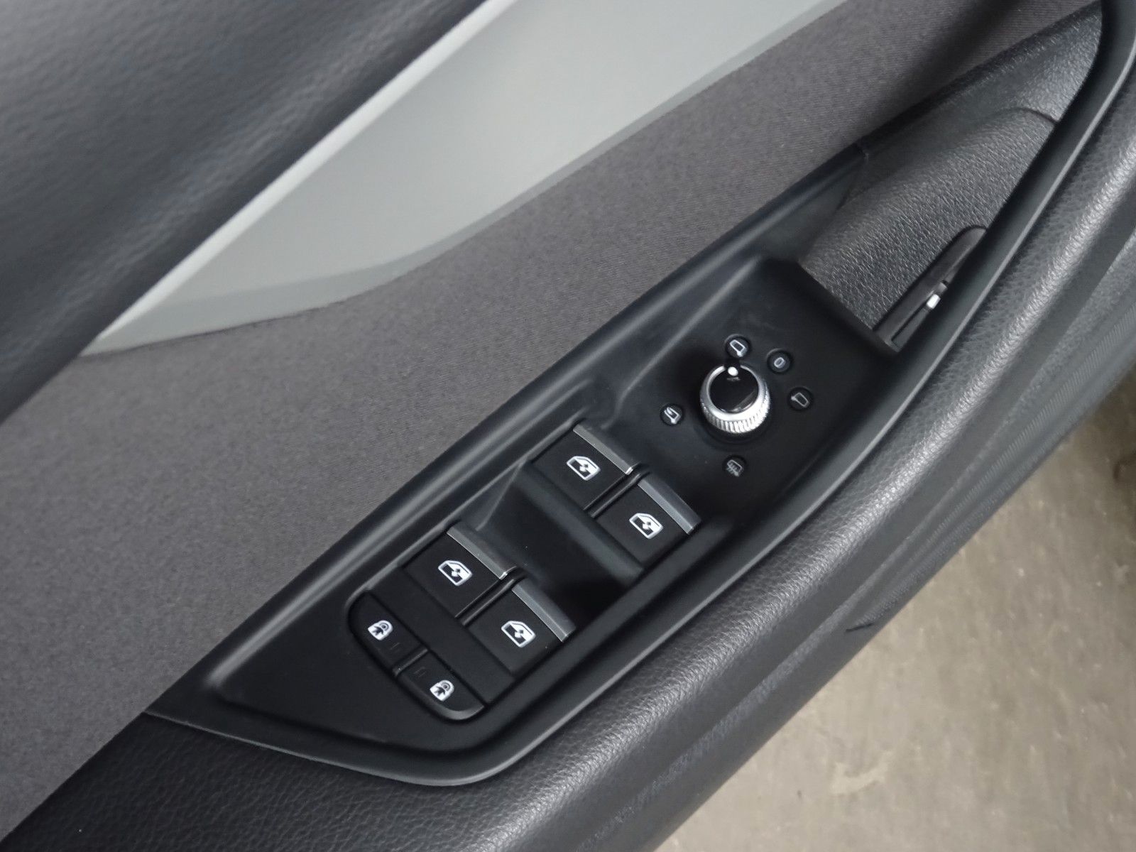 Audi A4 40 2.0 TDI QUATTRO*OPTIK SPORT PAKET*