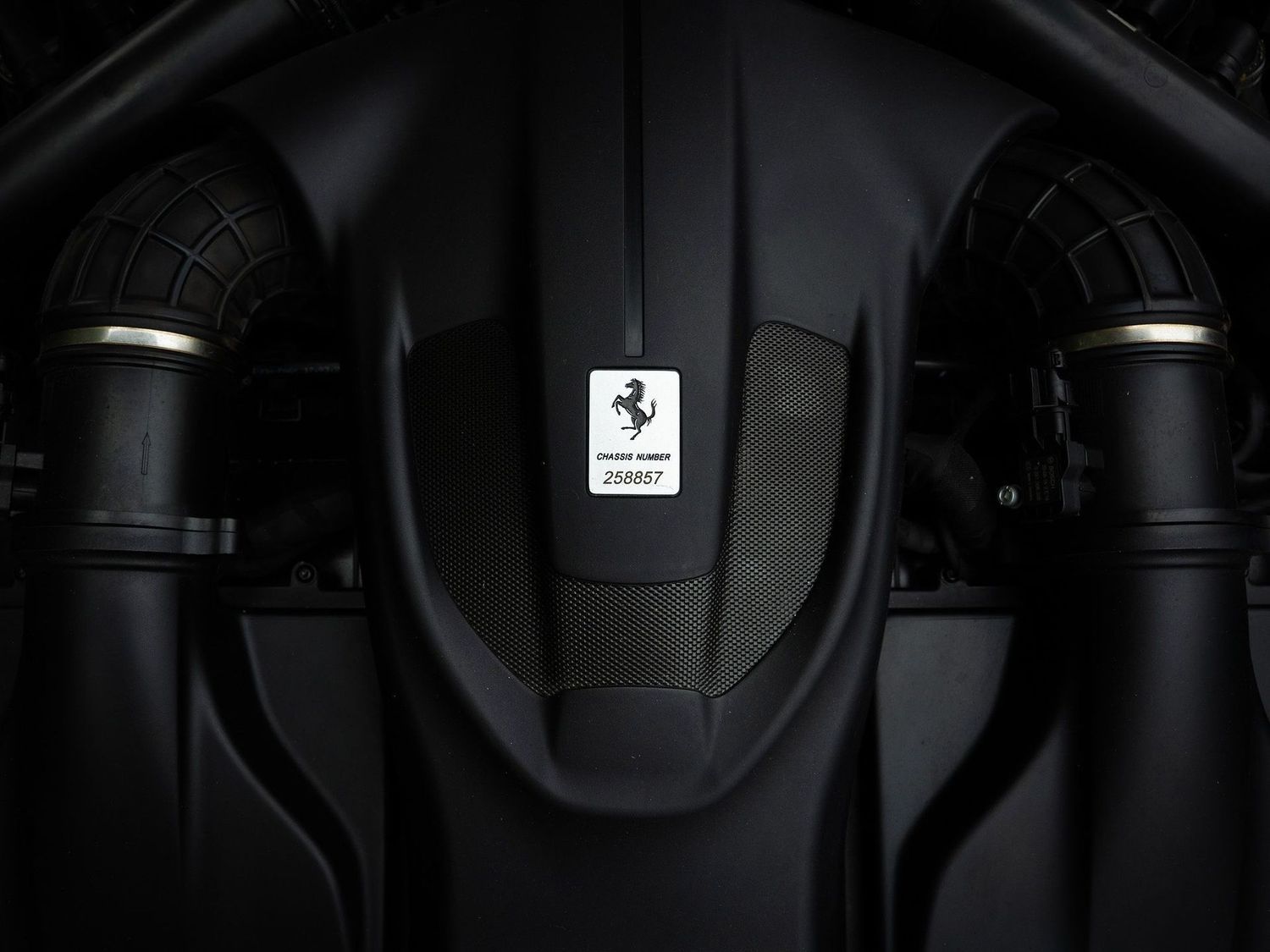 Ferrari Roma Matrix LED 20 Zoll JBL Approved