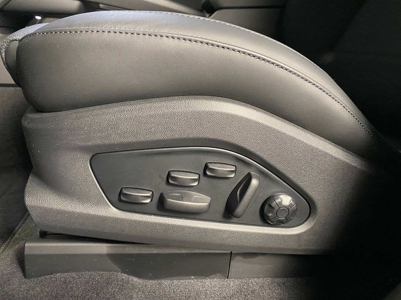 Porsche Macan Turbo | 22-Zoll RS Spyder | HA-Lenkung |