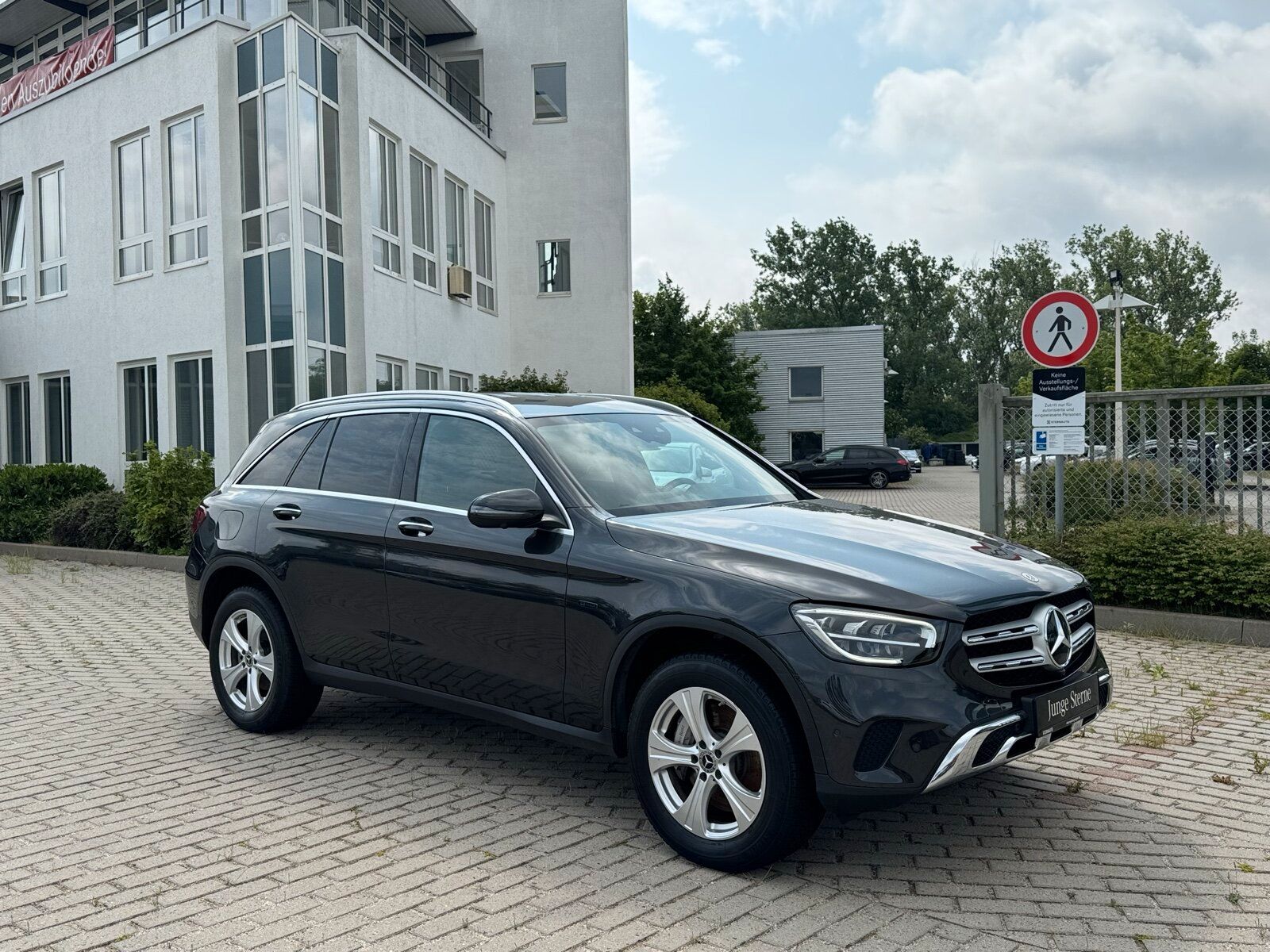 Mercedes-Benz GLC 300 de 4M EXCLUSIVE - Samsaru's Car Outlet
