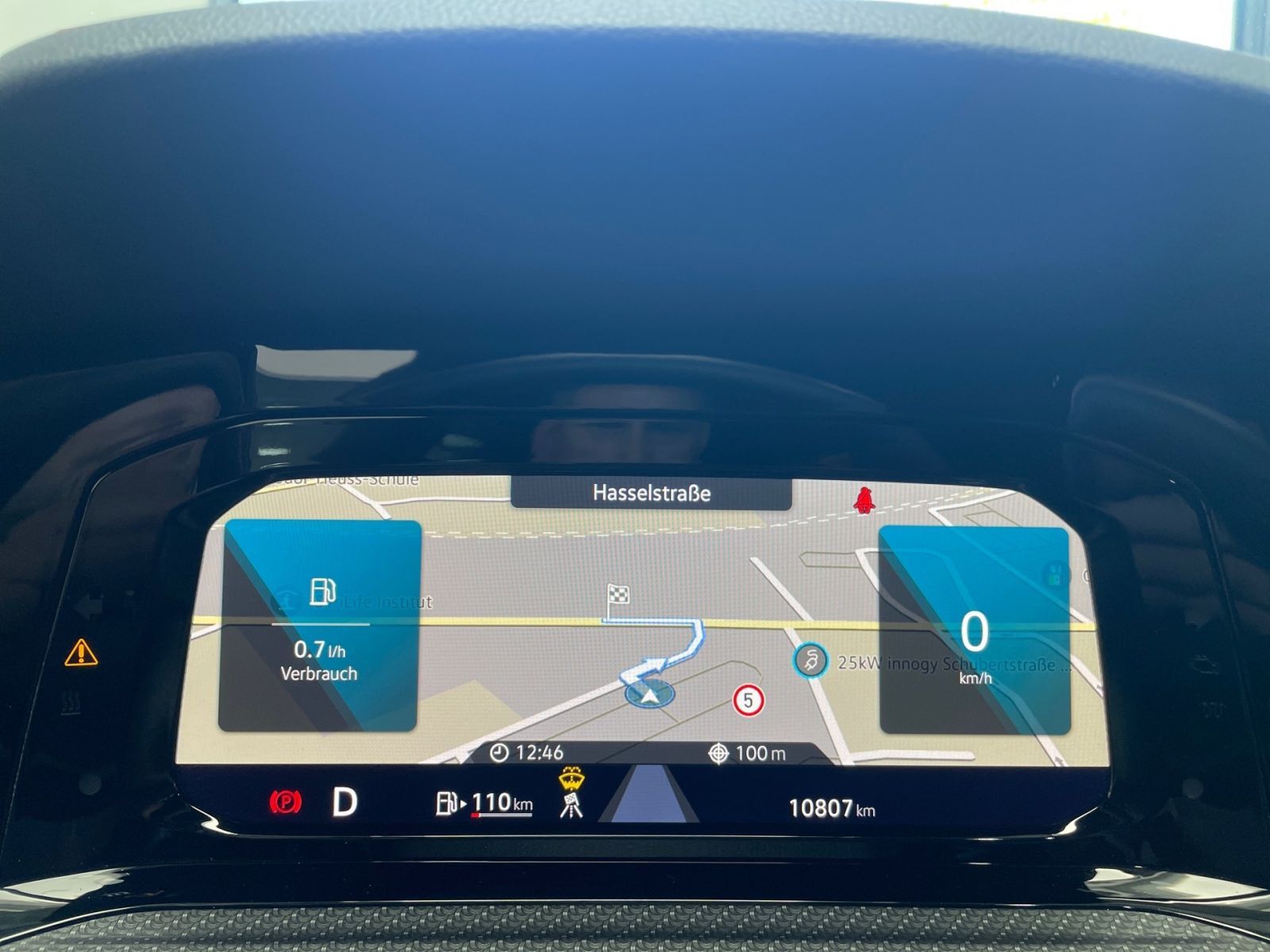 Volkswagen Golf Variant R-Line eTSI - Samsaru's Car Outlet