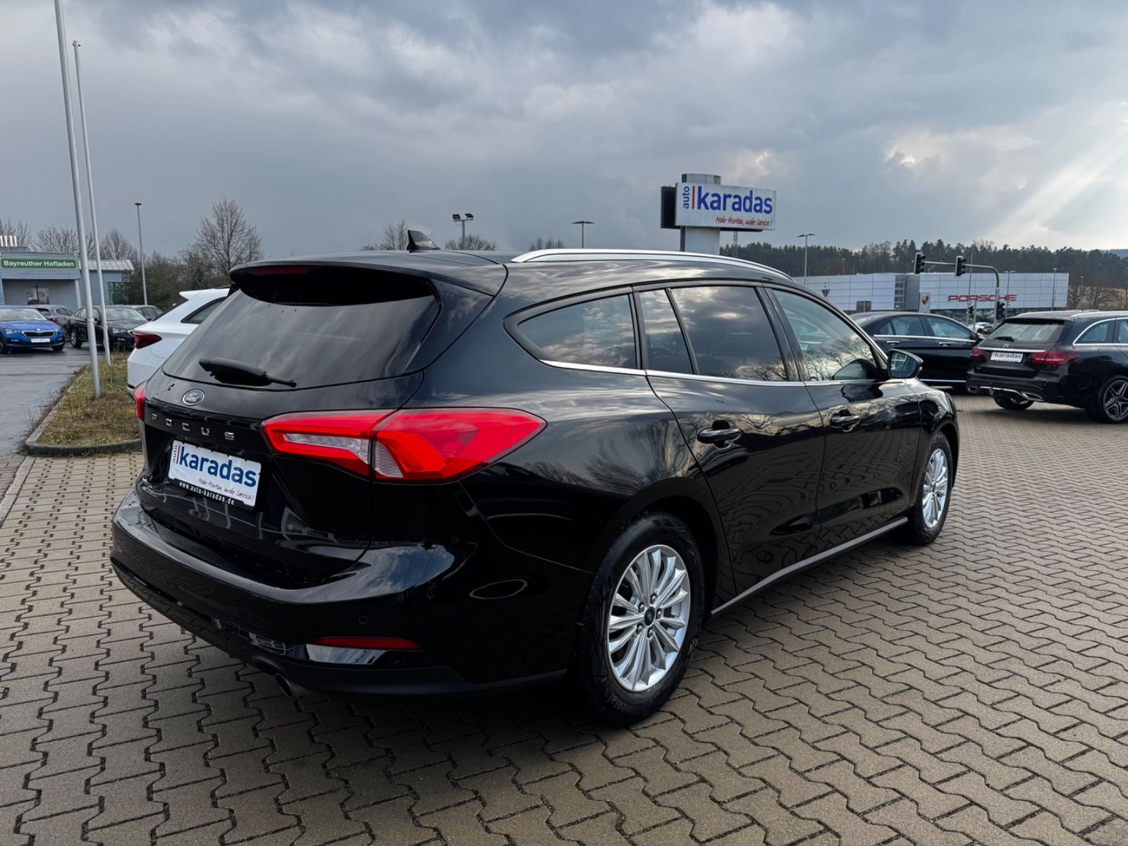 Ford Focus Turnier 2,0 EcoBlue Titanium - Samsaru's Car Outlet