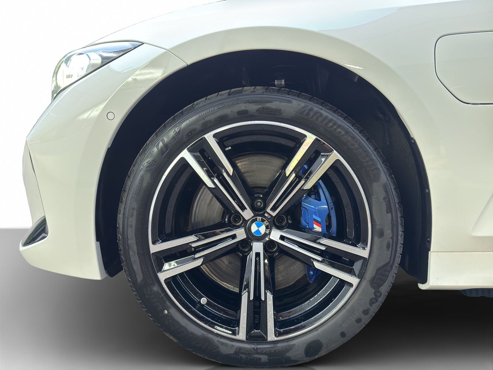 BMW 330e xDrive Touring M Sportpaket CPit Prof. Pano