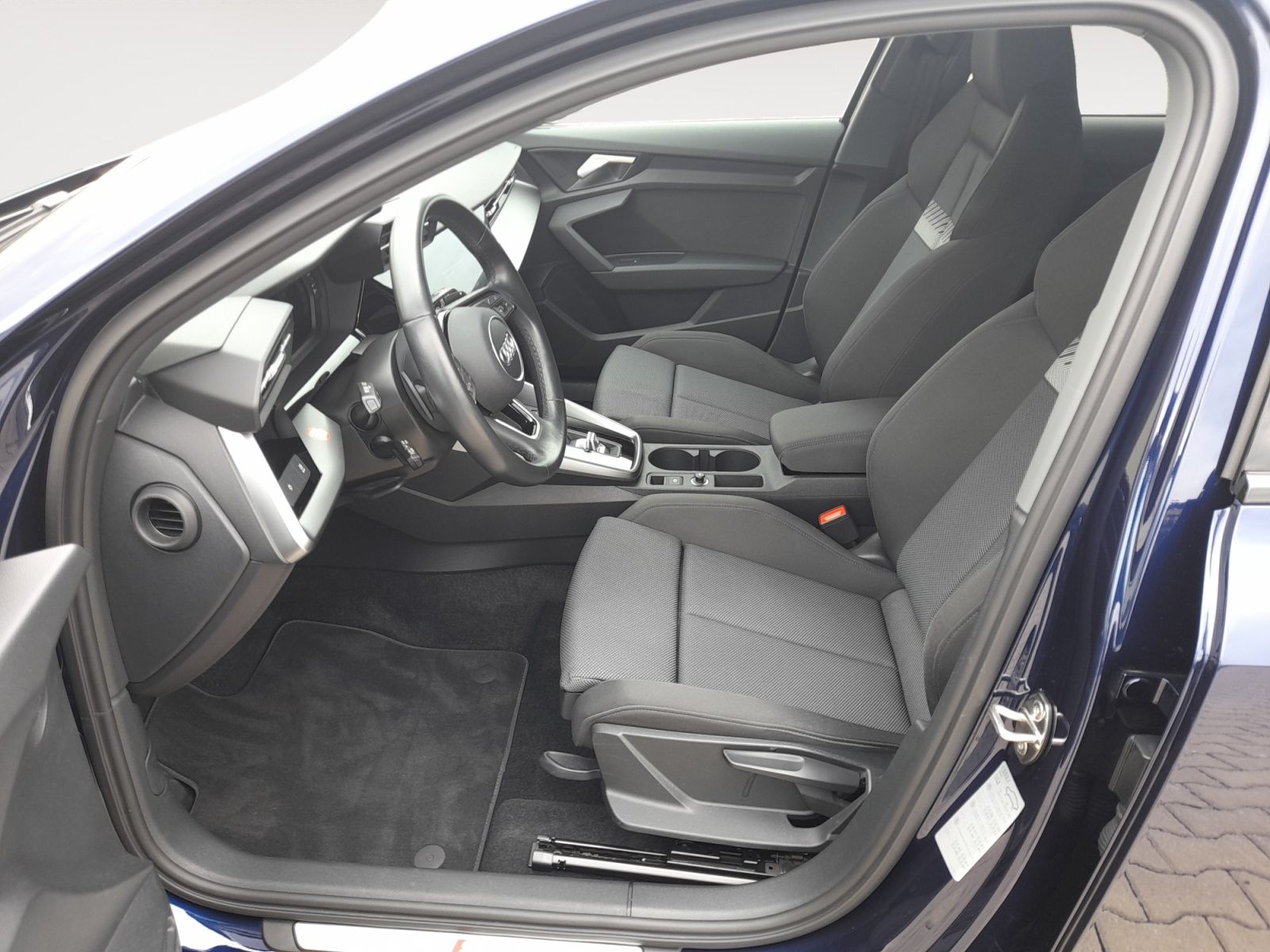 Audi A3 Sportback 45 TFSI e S-Line - Samsaru's Car Outlet
