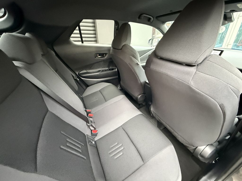 Toyota C-HR 1.8 Hybrid FWD Team Deutschland