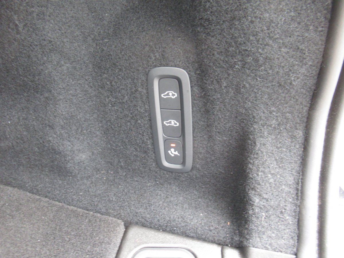 Volvo XC60 T6 AWD Plug-in Hybrid Black Edition Ultra