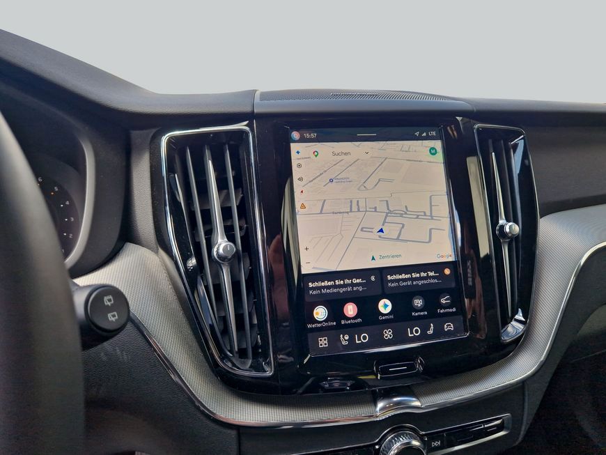 Volvo XC60 B4 D AWD Plus Dark,Pano, LM 21'',360° Surro
