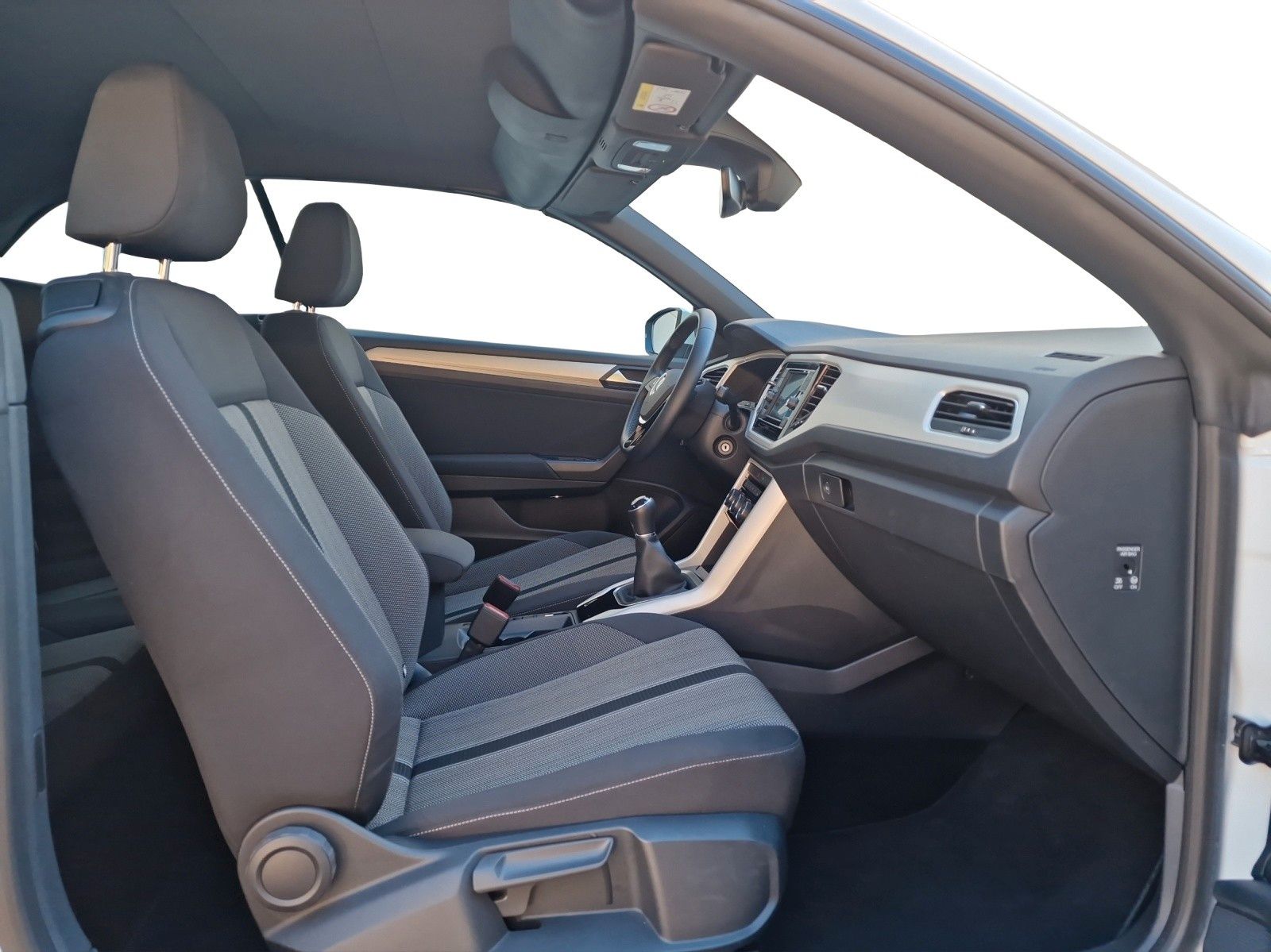 Volkswagen T-Roc Style - Samsaru's Car Outlet