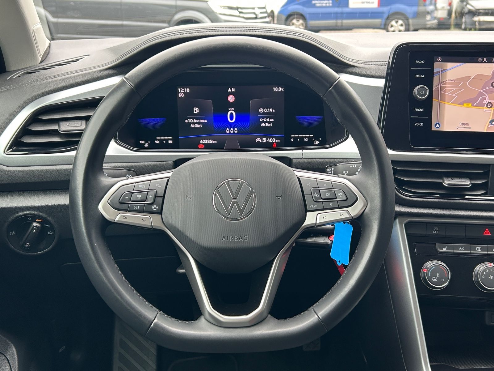 Volkswagen T-Roc 1.0 TSI Life - Samsaru's Car Outlet