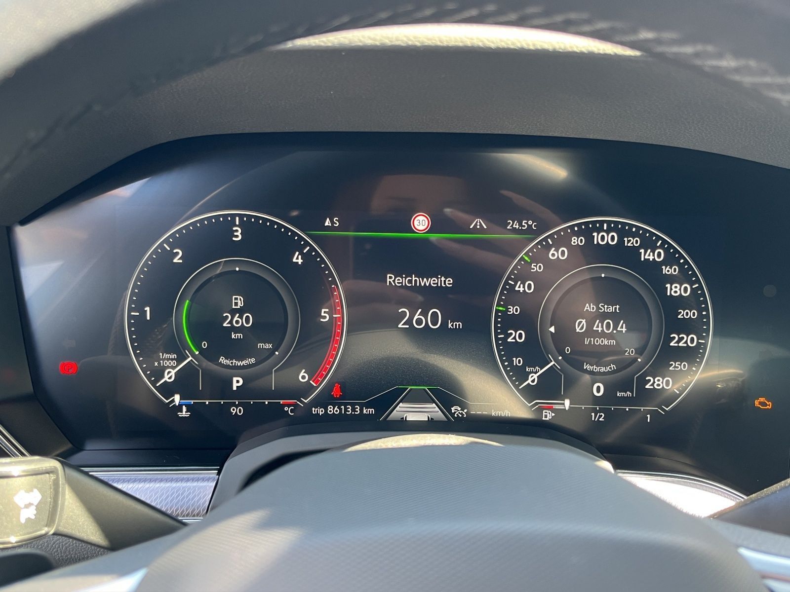 Volkswagen Touareg R-Line 3.0 TDI 4MOTION - Samsaru's Car Outlet