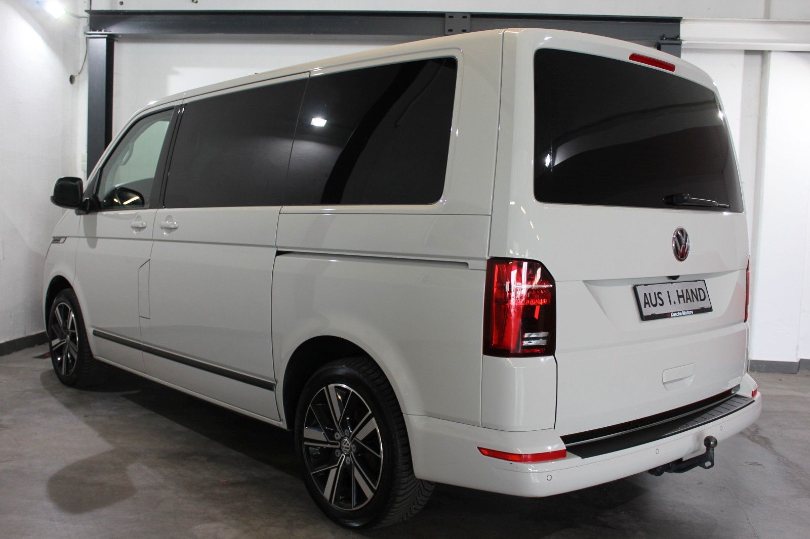 Volkswagen T6.1 Multivan 4MOTION - Samsaru's Car Outlet
