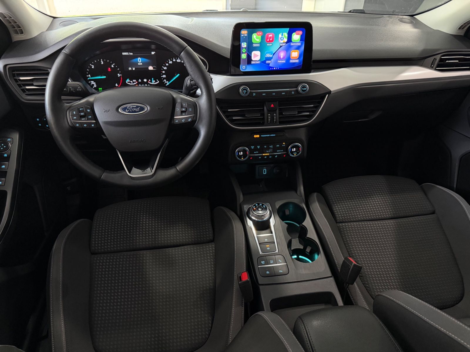 Ford Focus Turnier 2.0 C&C*AUTOMATIK*AHK*KAMERA*ACC*