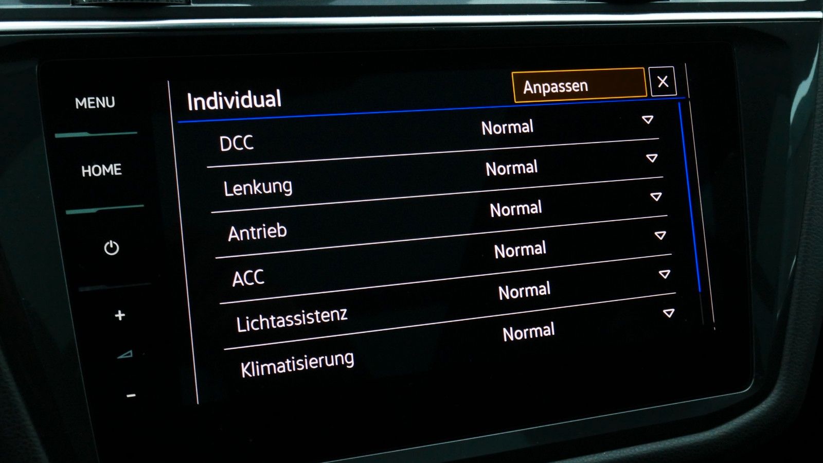 Volkswagen Tiguan R-LINE BLACK Pano 360° HuD Assist+ AHK 20