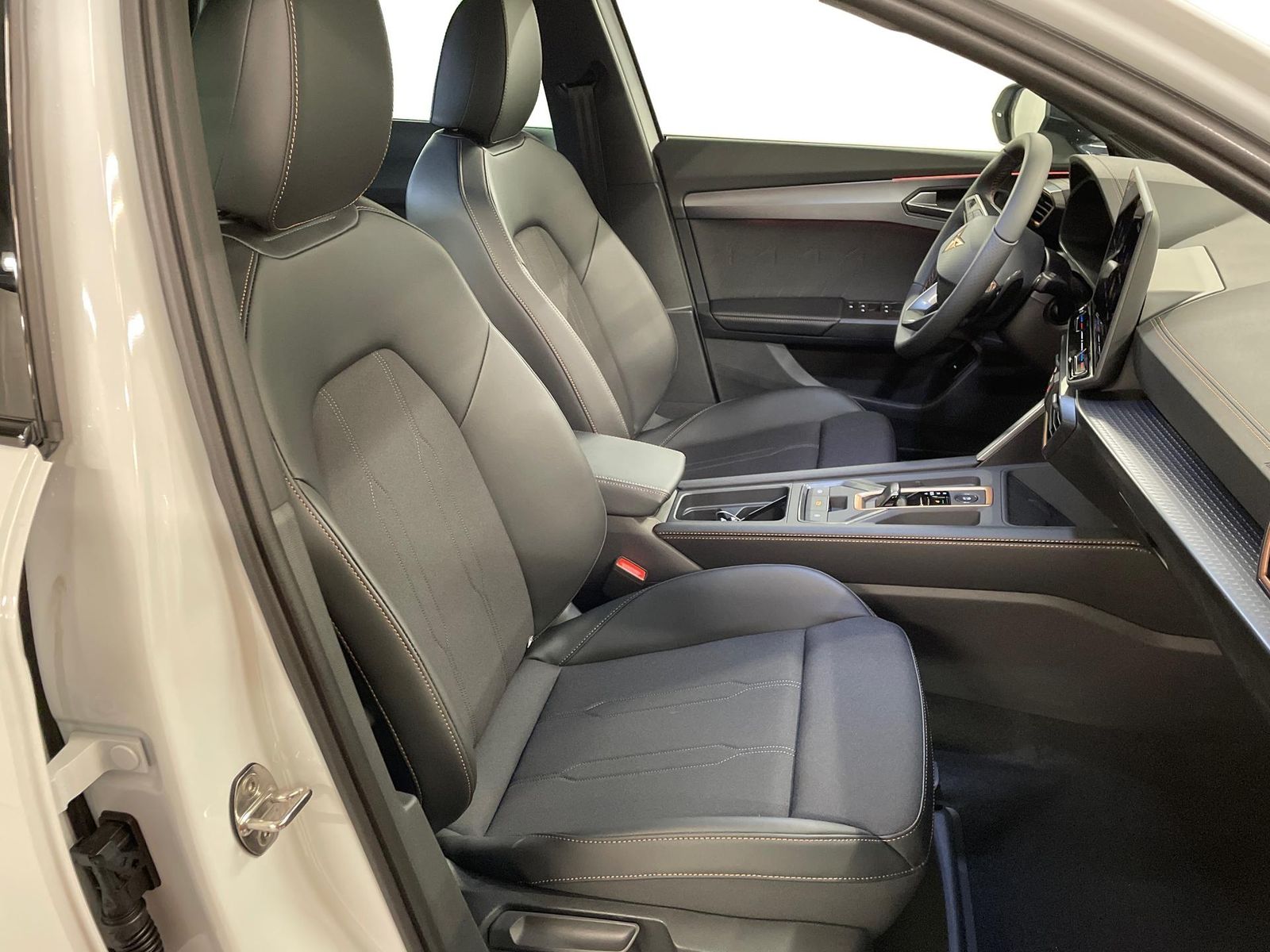 Cupra Formentor 1.5 eTSI - Samsaru's Car Outlet