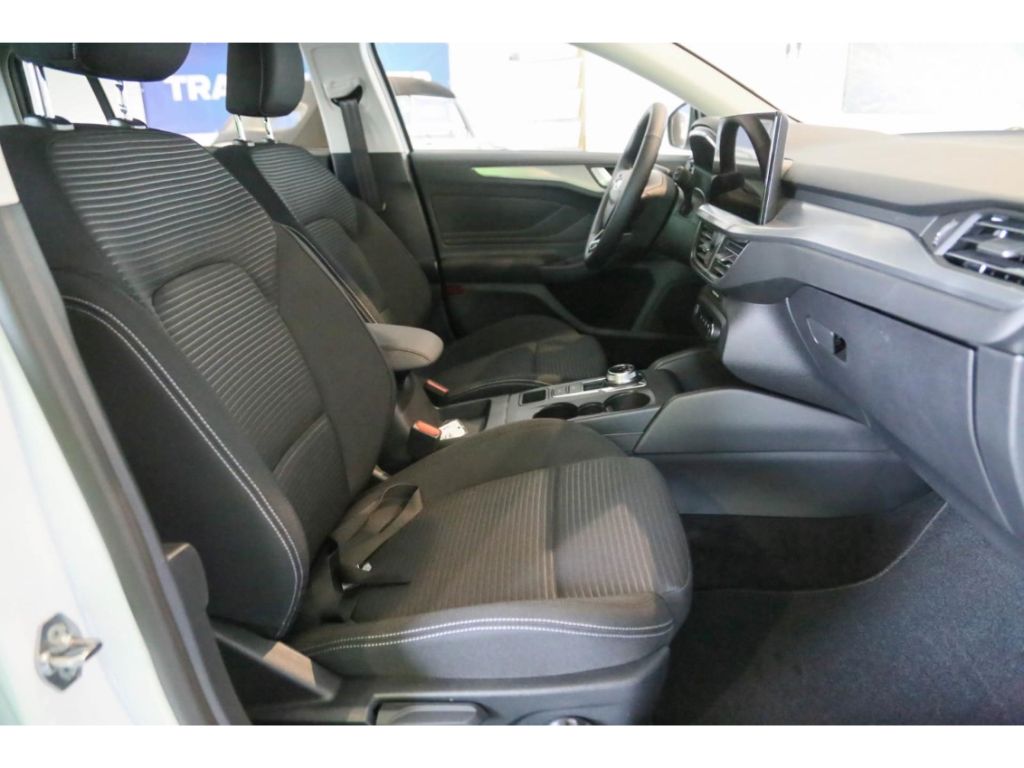 Ford Focus 1.5d Aut. Titanium Navi AHK ACC BLIS Kamer