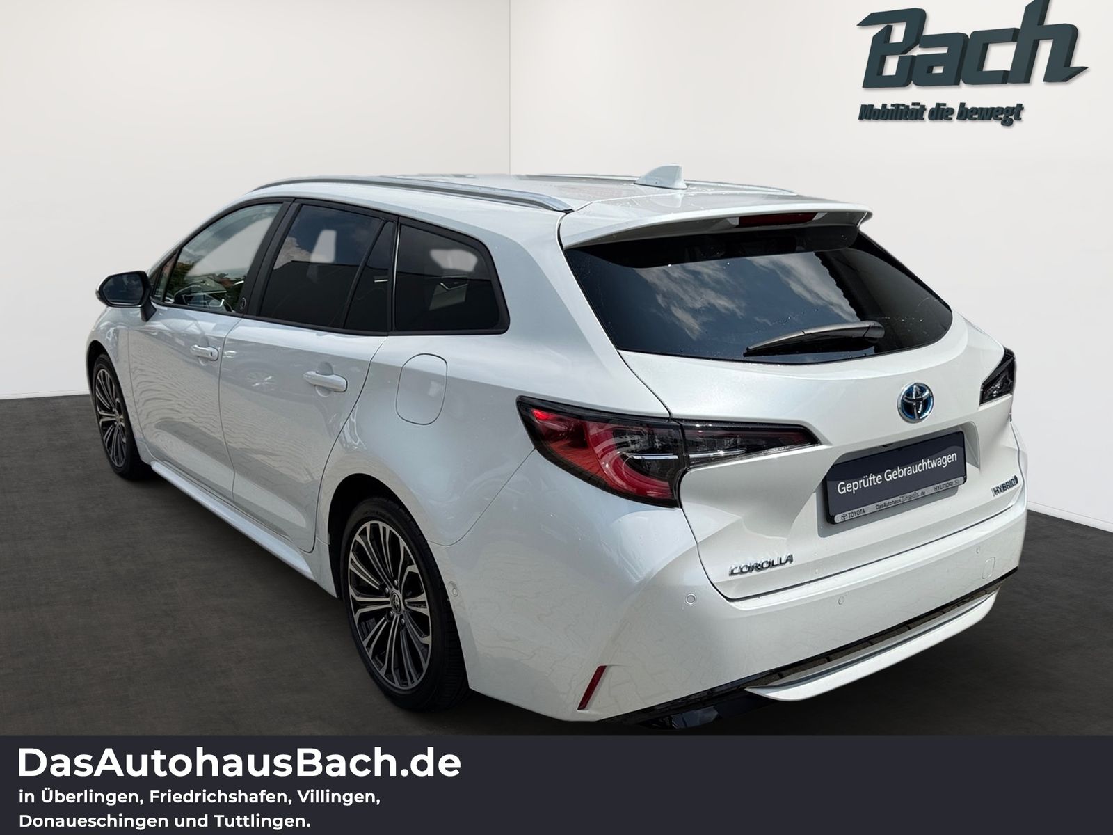 Toyota Corolla 2.0-l-Hybrid Touring Sports - Samsaru's Car Outlet