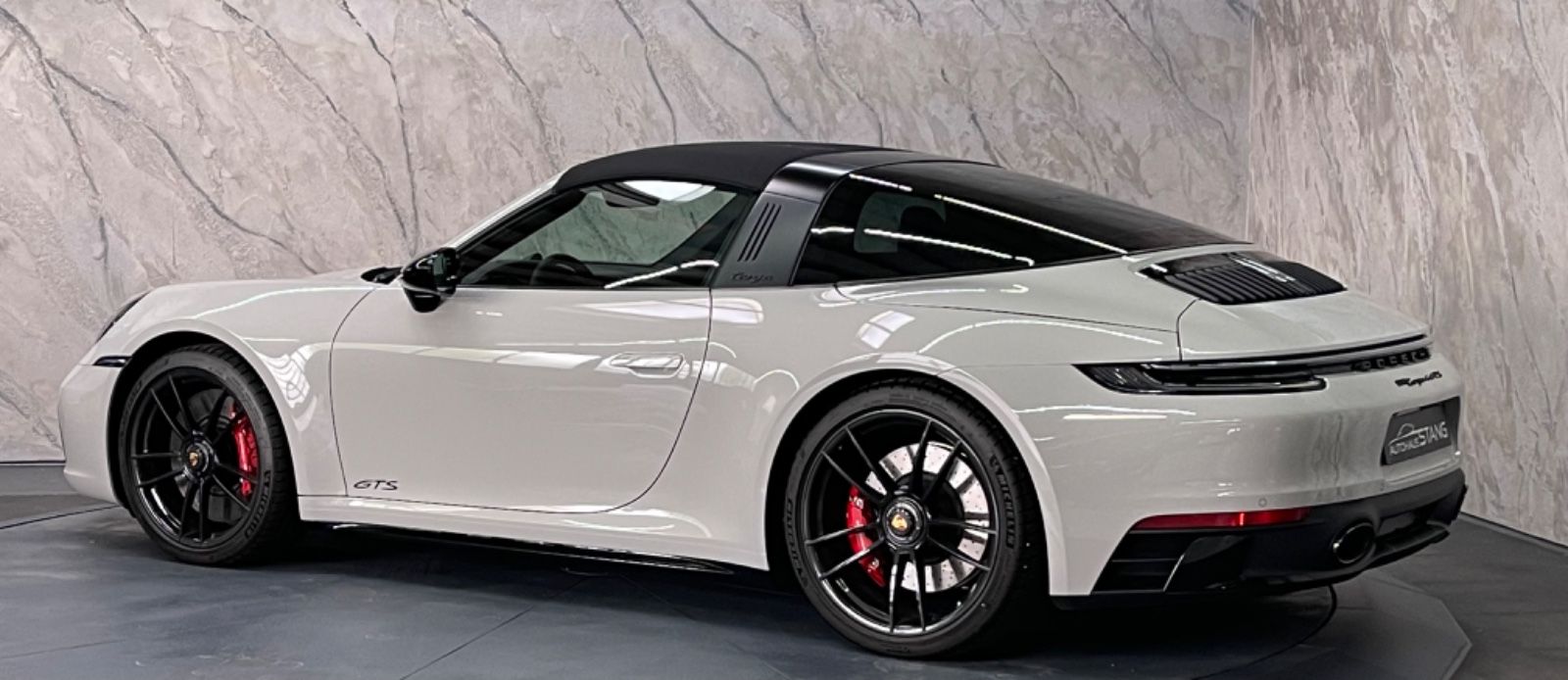 Porsche 911 Targa 4 GTS - Samsaru's Car Outlet
