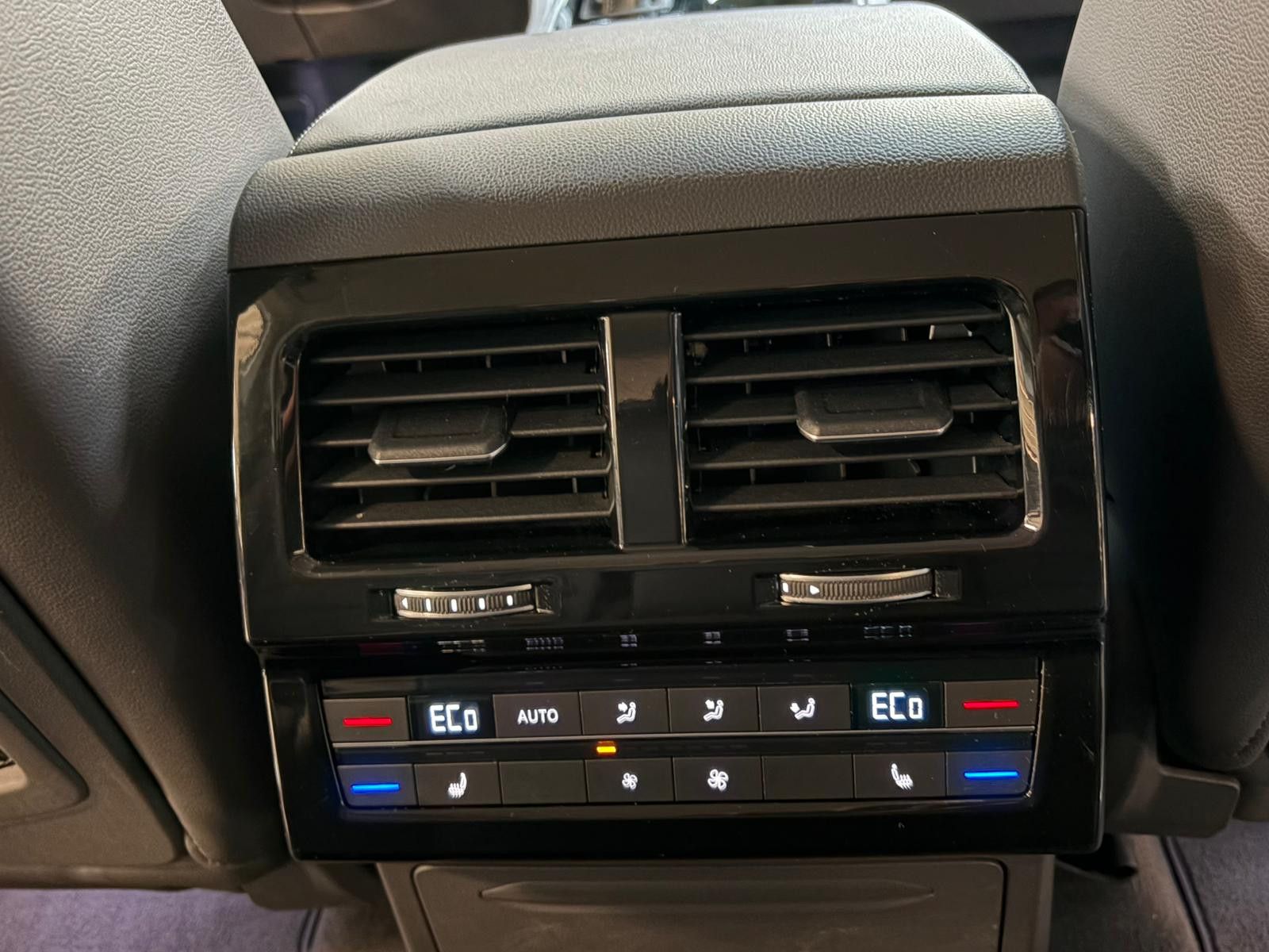 Volkswagen Touareg Atmosphere 4Motion virtual Memory AHK