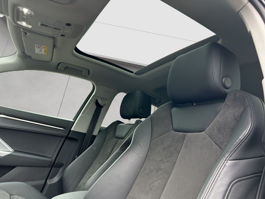 Audi Q3 45 TFSI Sportback quattro S line - Samsaru's Car Outlet