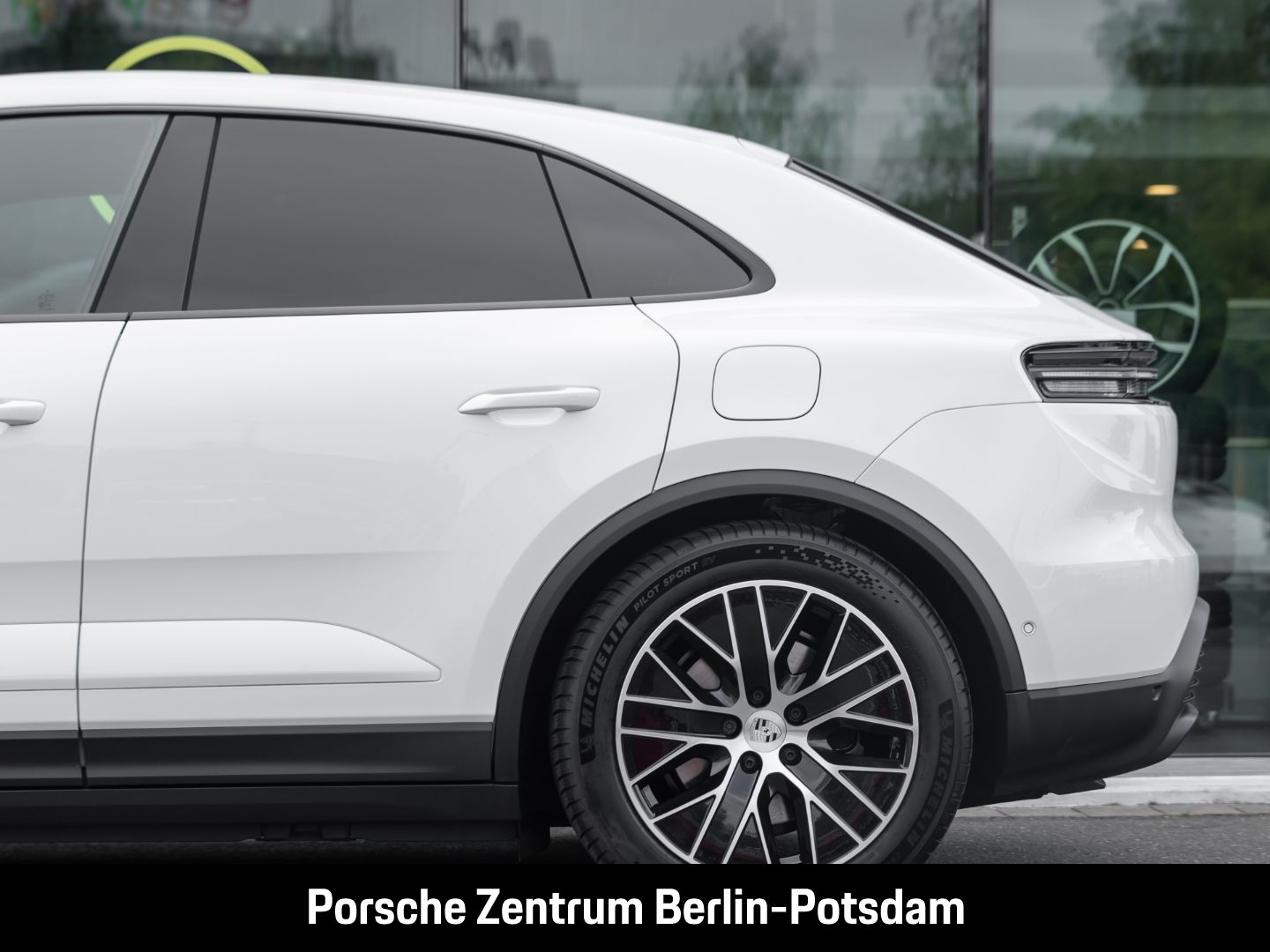 Porsche Macan BOSE Panorama Surround-View Luftfederung