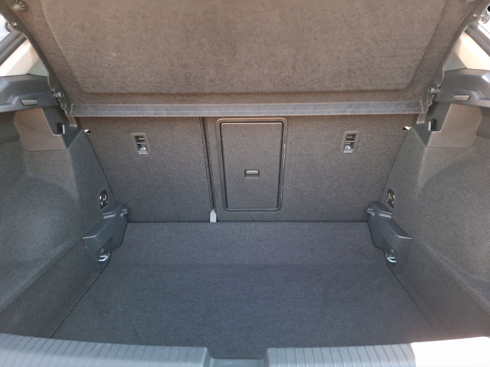 Volkswagen T-Roc TSI Active DSG - Samsaru's Car Outlet