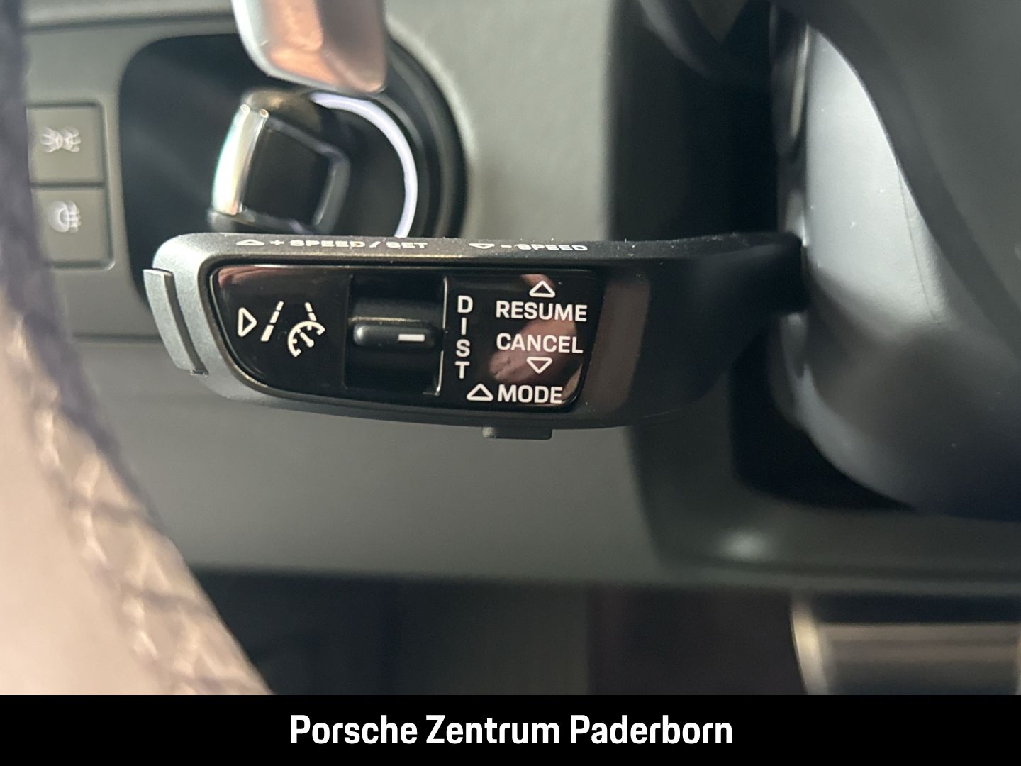 Porsche Cayenne Turbo Burmester Luftfederung LED-Matrix