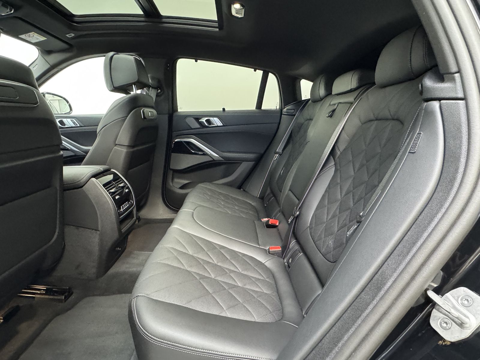 BMW X6 xDrive40d M Sport Pro 22Zoll AHK Massage ACC