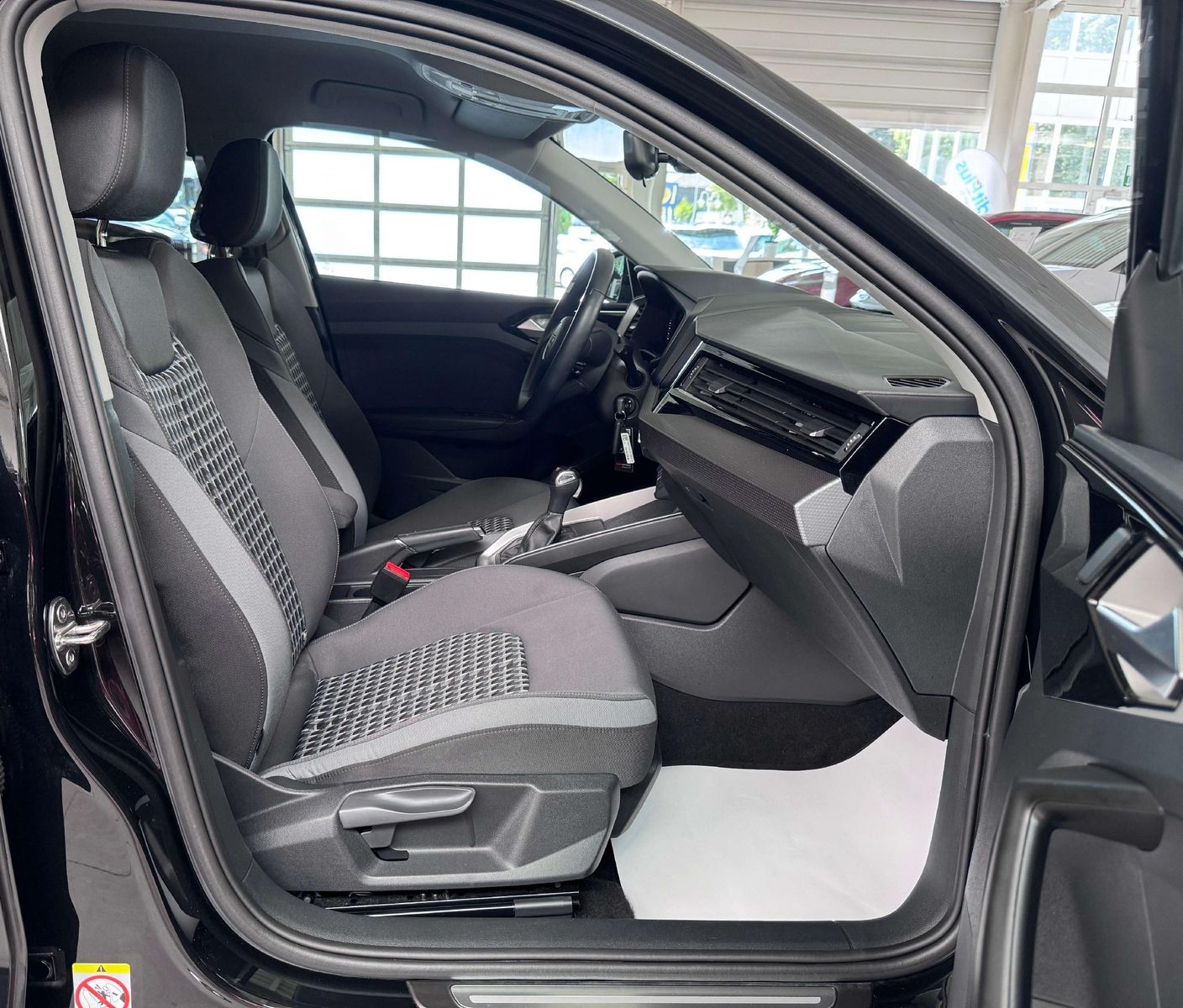 Audi A1 35 TFSI advanced - Samsaru's Car Outlet
