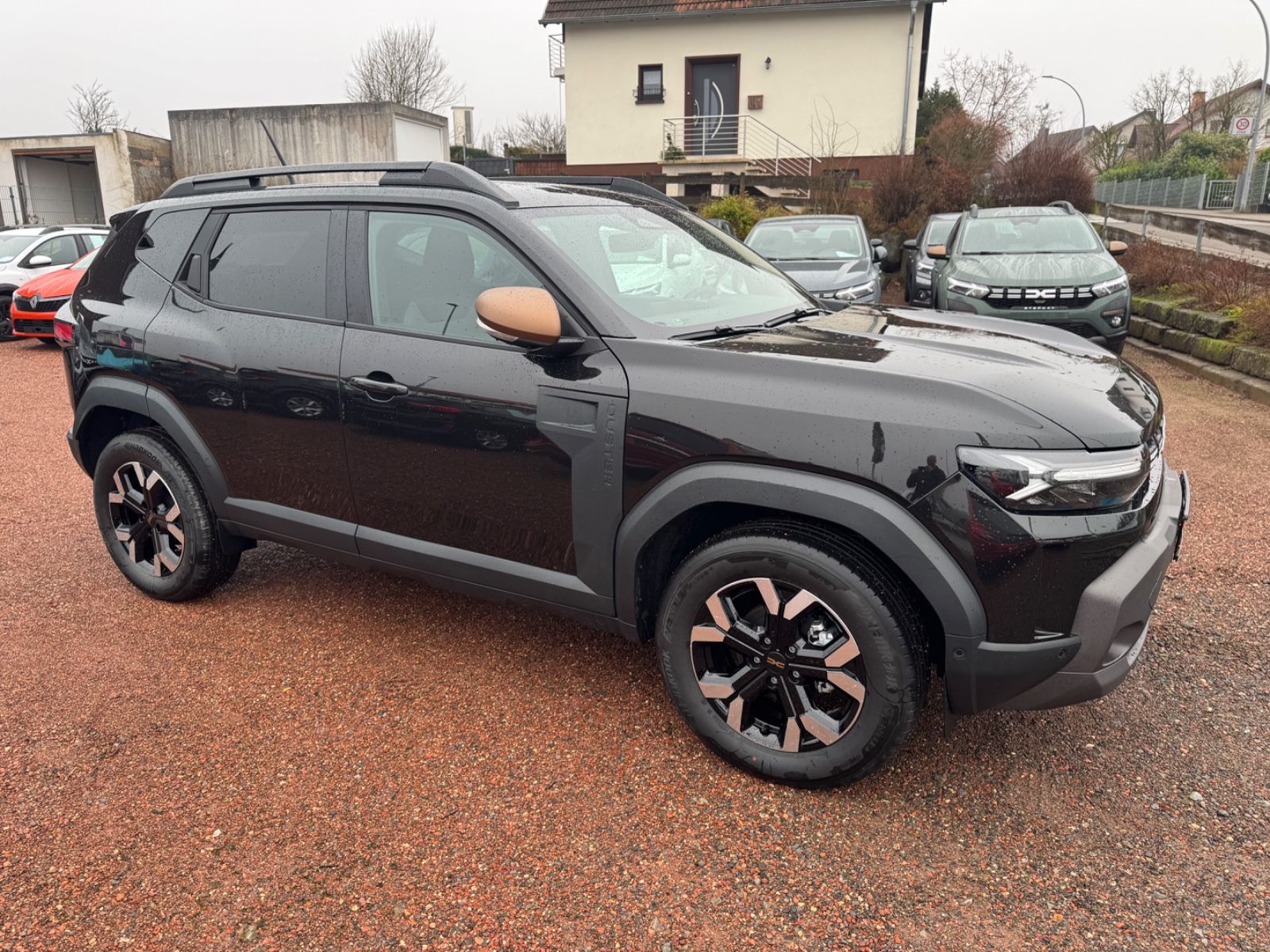 Dacia Neuer Duster Extreme TCE 130 - Samsaru's Car Outlet