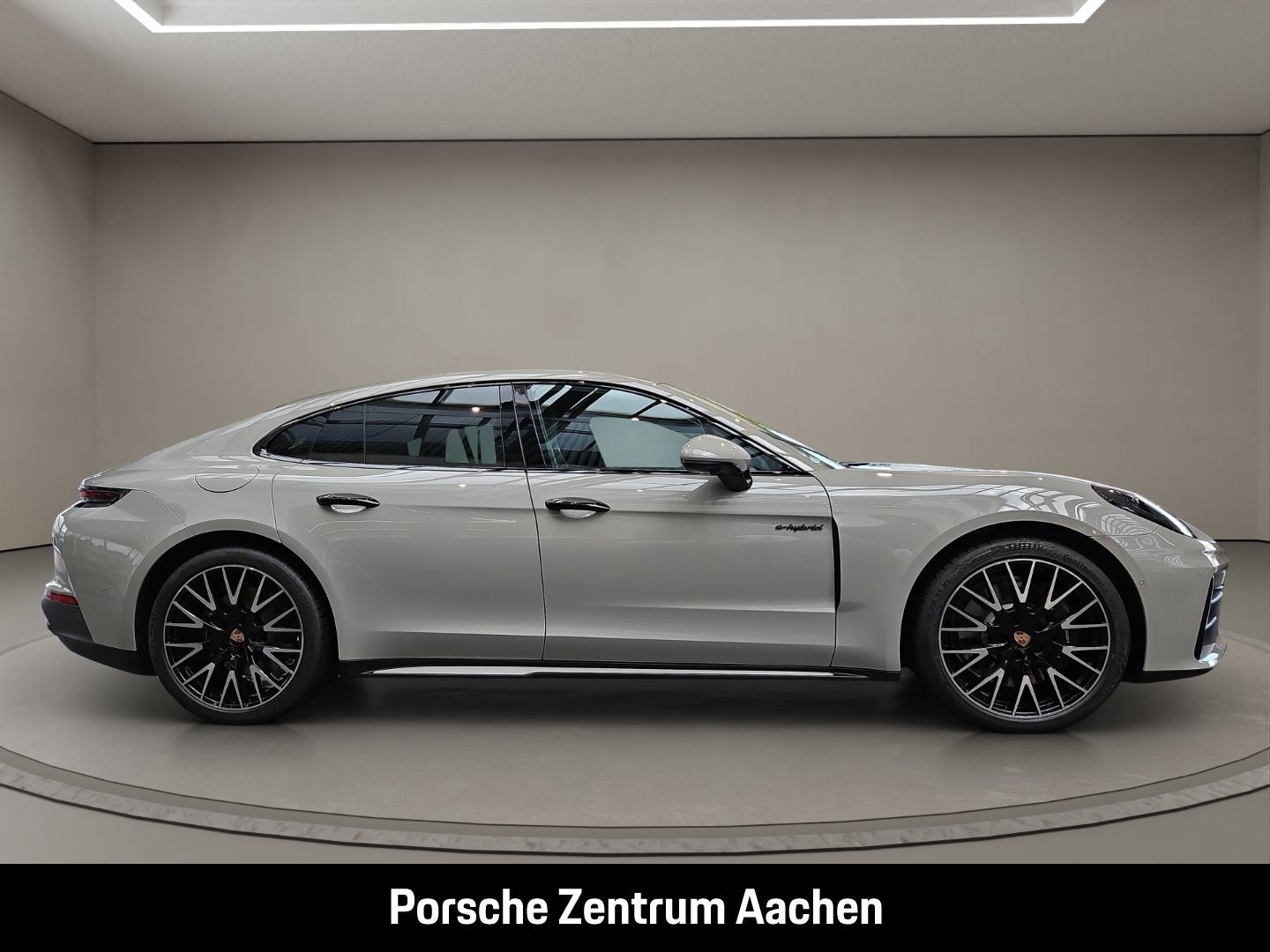 Porsche Panamera 4 E-Hybrid HA-Lenkung HeadUp Sportabgas