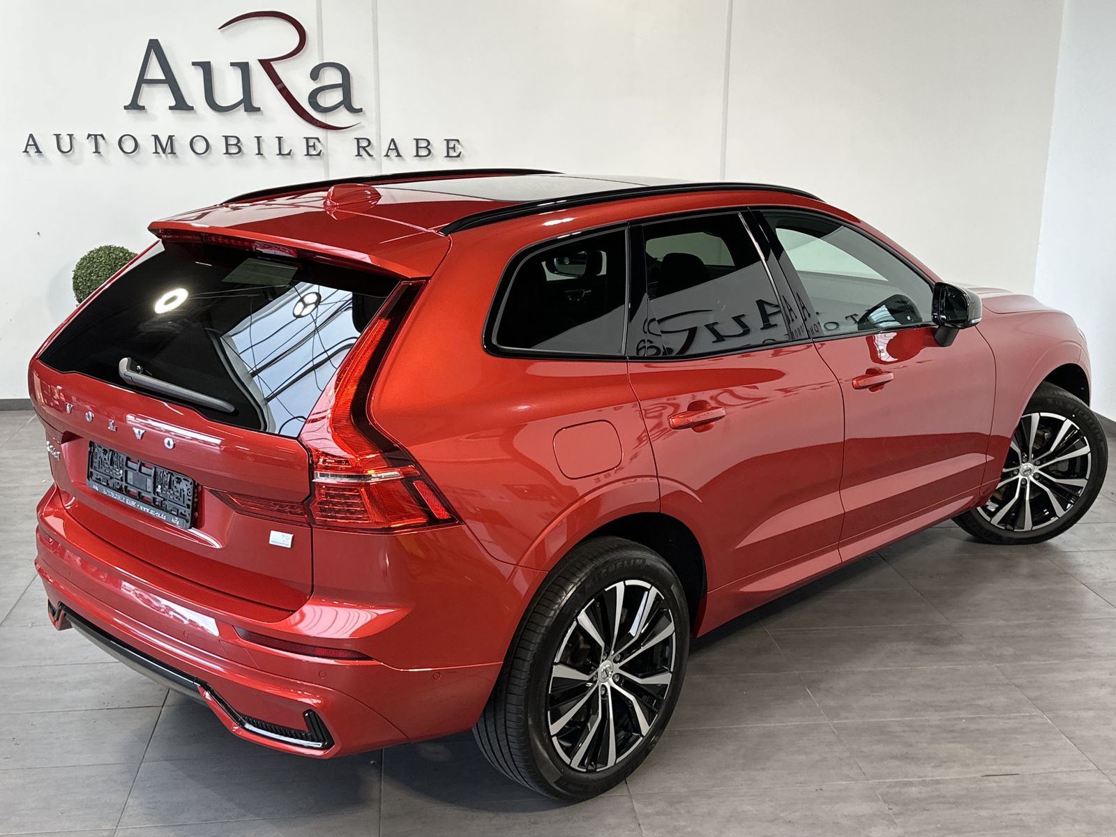 Volvo XC60 T8 AWD Ultimate Dark NAV+LED+360°+PANO+HUD