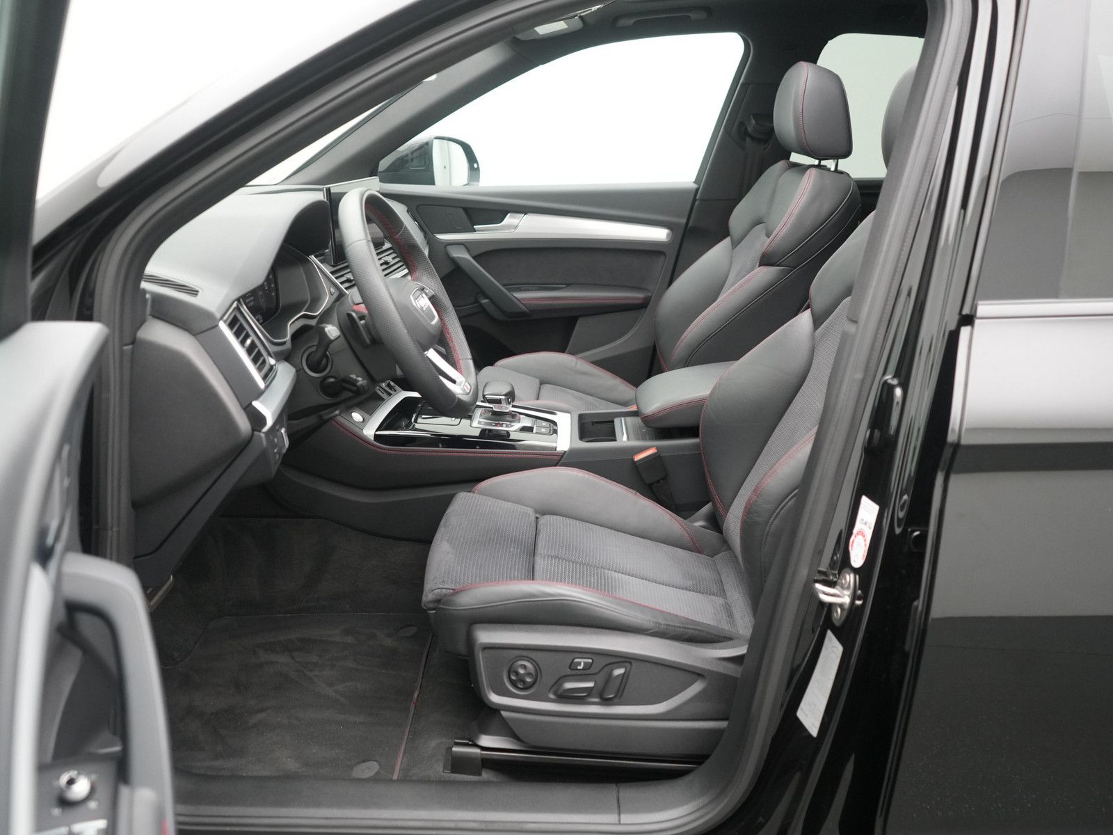 Audi Q5 40 quattro S line AHK ACC PANO NAVI LED SHZ