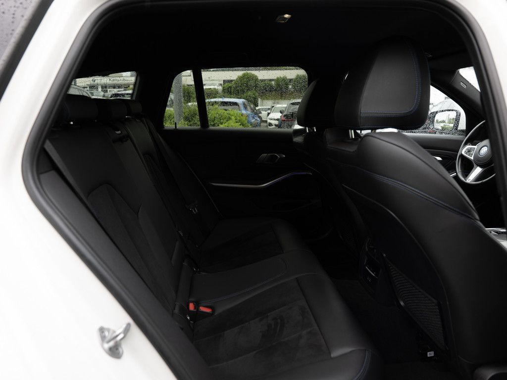 BMW 320e Touring M-Sportpaket - Samsaru's Car Outlet